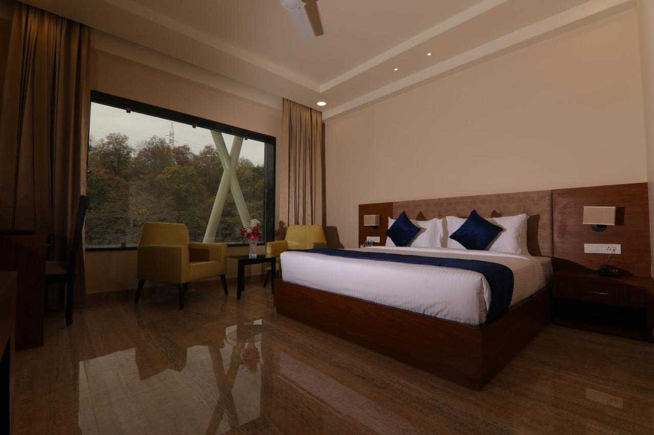 הרידוואר The Forest Hill Hotel מראה חיצוני תמונה