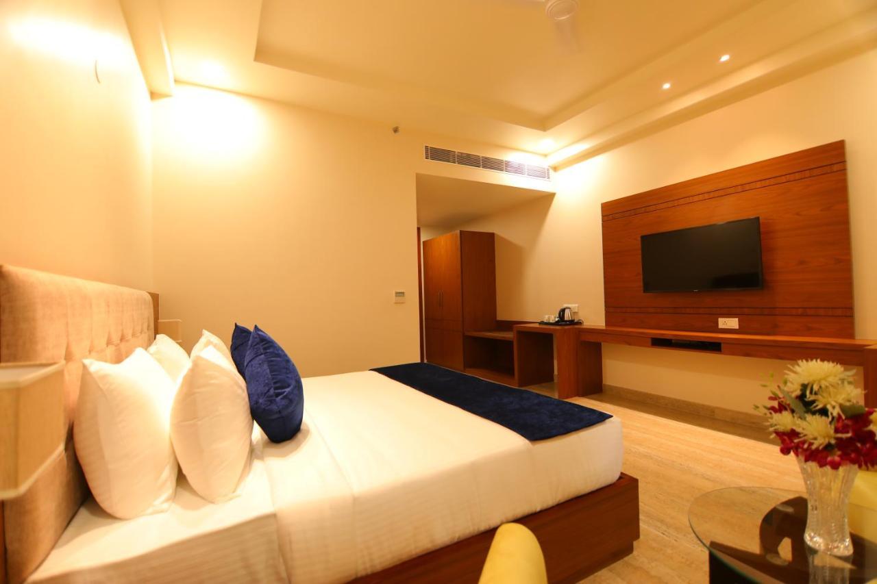 הרידוואר The Forest Hill Hotel מראה חיצוני תמונה