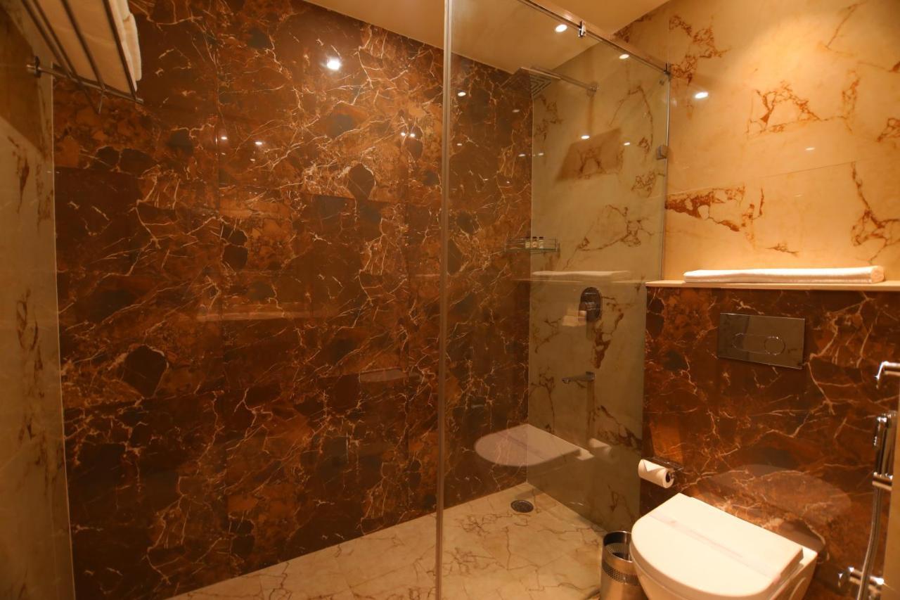 הרידוואר The Forest Hill Hotel מראה חיצוני תמונה