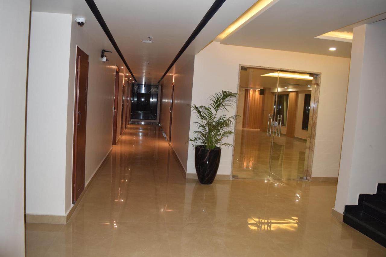 הרידוואר The Forest Hill Hotel מראה חיצוני תמונה