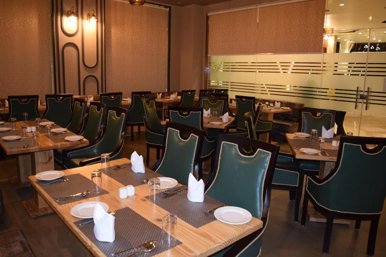 הרידוואר The Forest Hill Hotel מראה חיצוני תמונה